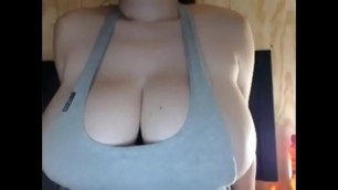Cute big boobs webcam - more at GirlsDateZone&period;com